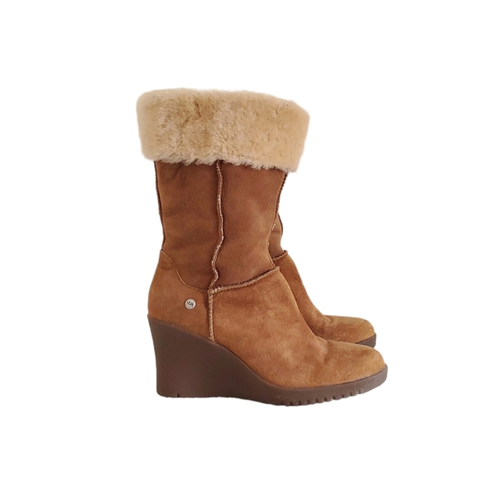 UGG sheepskin Leather wedge cuffed boots